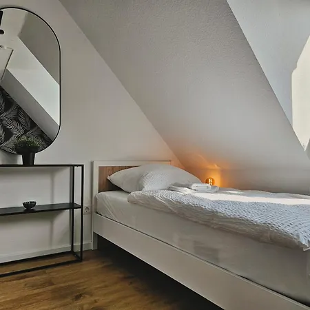 Апартаменты Modern & Comfortable